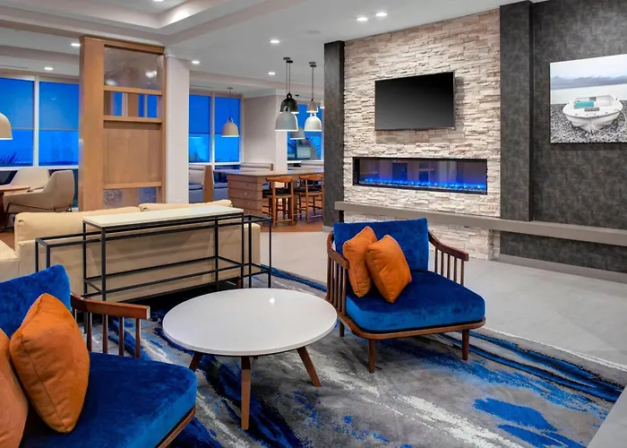 Fairfield Inn & Suites By Marriott Virginia Beach Oceanfront
