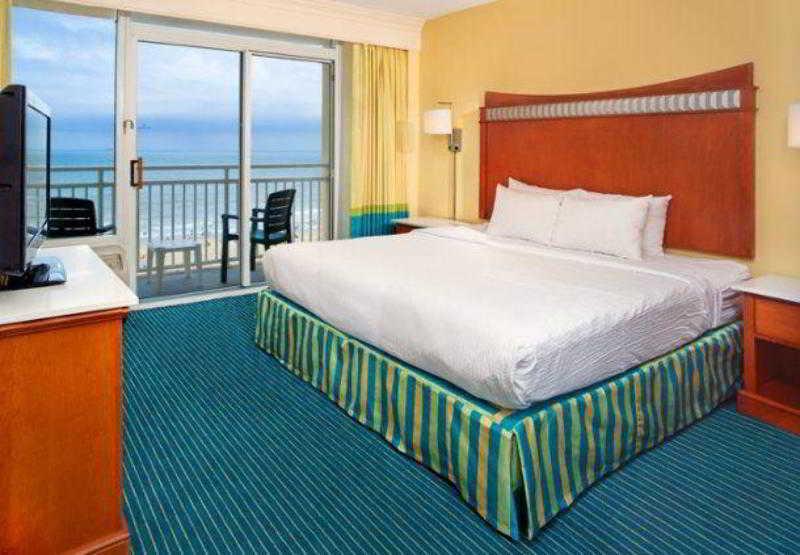 Fairfield & By Marriott Virginia Oceanfront Hotel